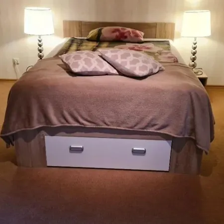 Eifel Kaminhaus * Nideggen